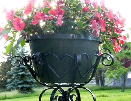 Memorial Planter - Century Farm Crafts